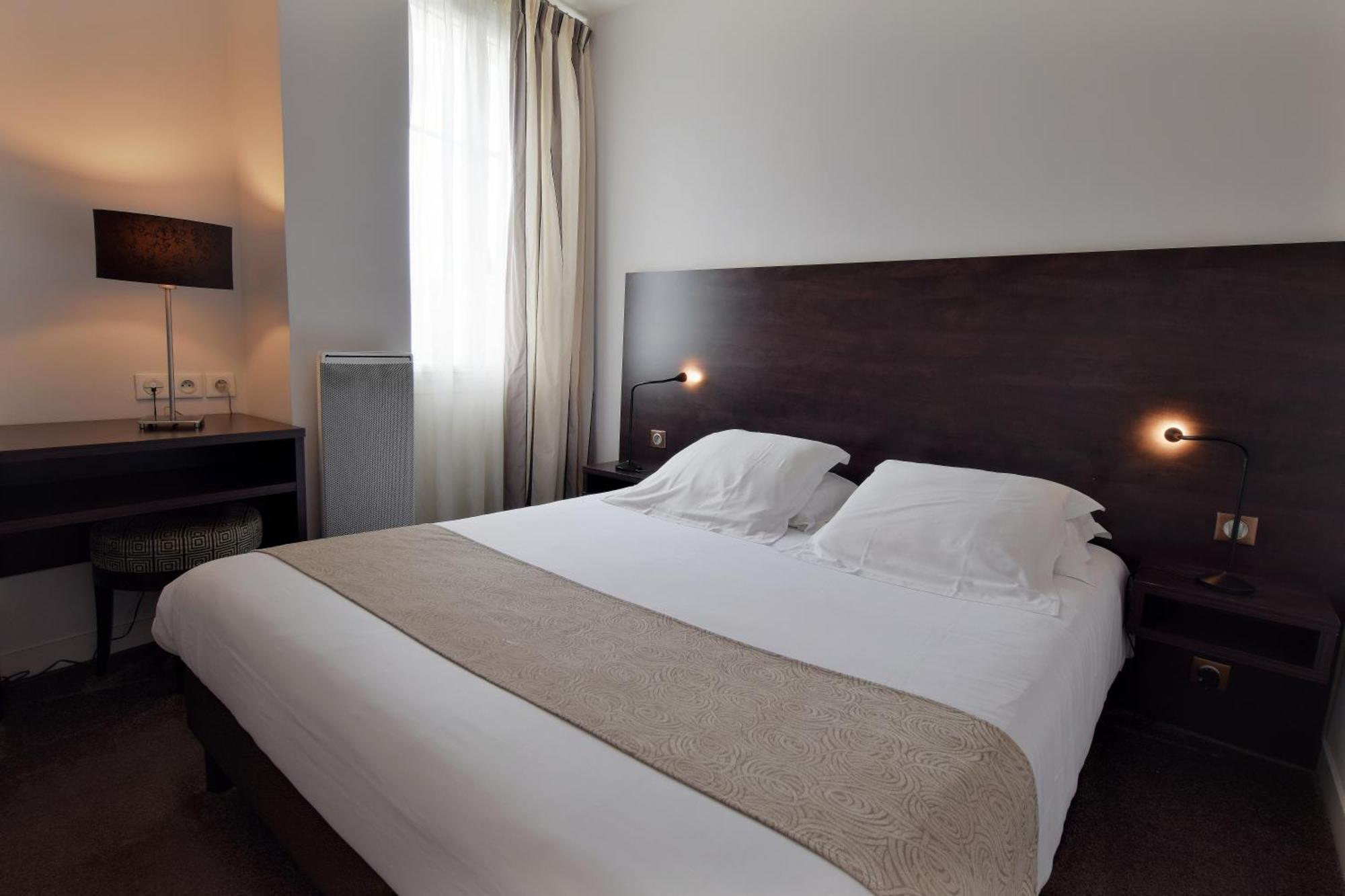 Hotel Ronsard ตูร์ ภายนอก รูปภาพ