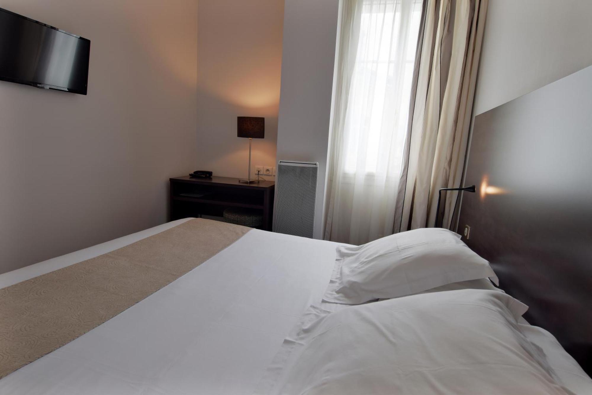 Hotel Ronsard ตูร์ ภายนอก รูปภาพ
