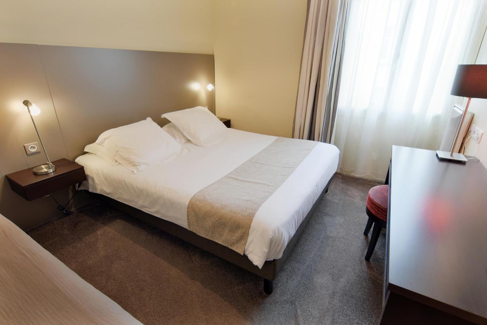 Hotel Ronsard ตูร์ ภายนอก รูปภาพ
