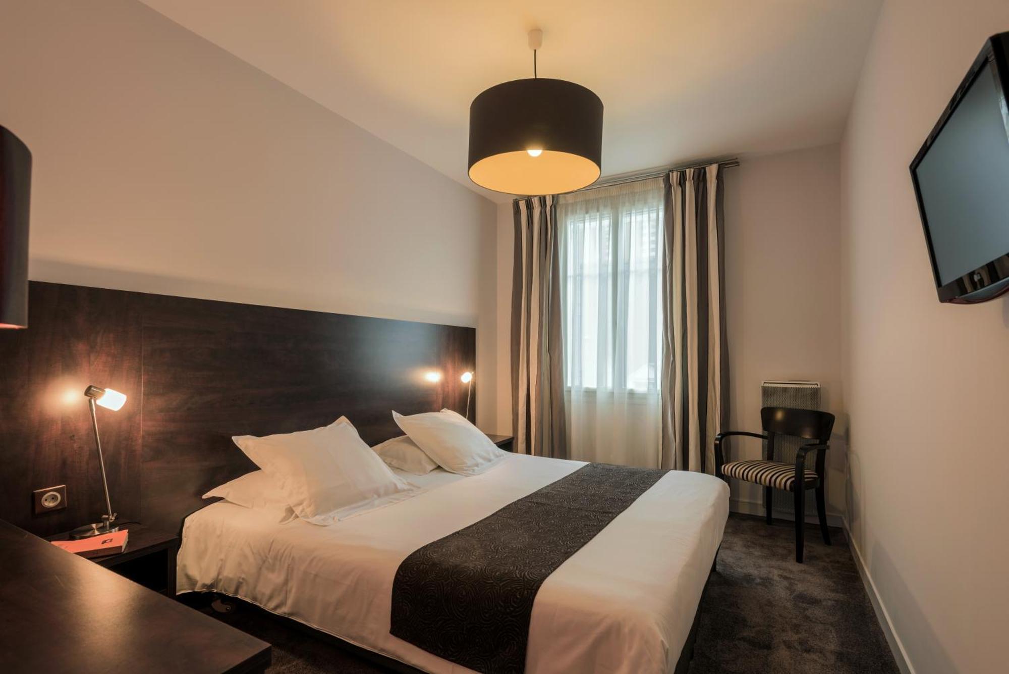 Hotel Ronsard ตูร์ ภายนอก รูปภาพ